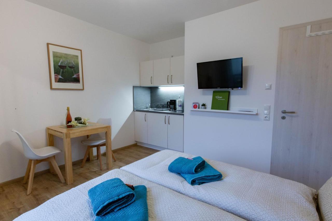 Ferienwohnungen Andreas Hetzel Knetzgau Exterior foto